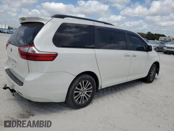 2018 Toyota Sienna XLE Auto Access Seat with VIN 5TDYZ3DC9JS960124, listed as a Copart auction lot 54828065 with 109,021 mi miles and Clean Title. Bid and sale history available at carsss.com. Image 3.