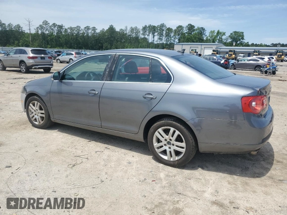 2007 Volkswagen Jetta 2.5 with VIN 3VWRG71K57M000611, listed as a Copart auction lot 55950635 with Not provided miles and Salvage title. Bid and sale history available at DreamBid. Image 2.