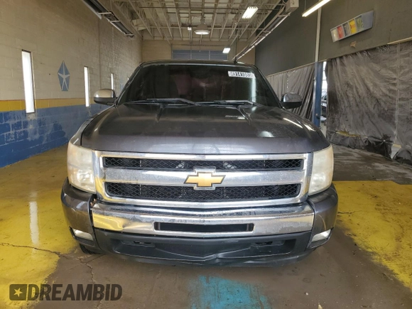 2011 Chevrolet Silverado 1500 LT with VIN 3GCPCSE0XBG127377, listed as a Copart auction lot 49141085 with 134,560 mi miles and Clean Title. Bid and sale history available at DreamBid. Image 5.