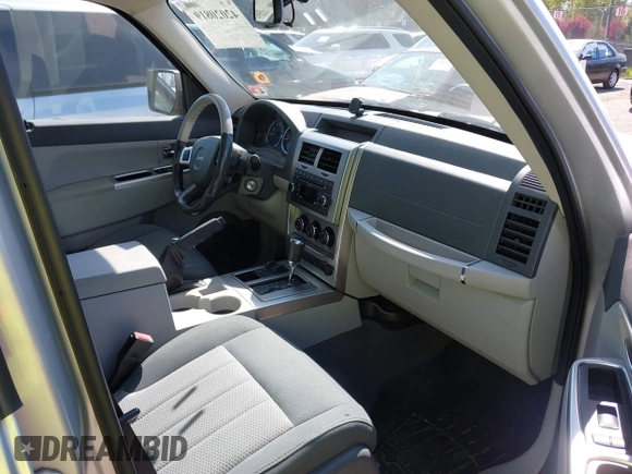 2008 Jeep Liberty Limited with VIN 1J8GN58K48W103314, listed as a IAAI auction lot 42020819 with 104,670 mi miles and . Bid and sale history available at carsss.com. Image 5.