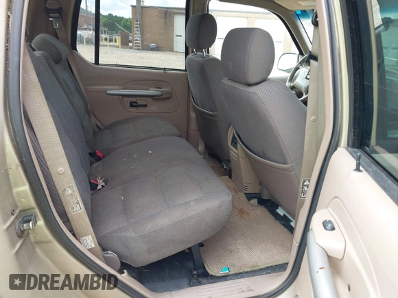 2002 Ford Explorer Sport Trac Value z VIN 1FMZU67E42UB44397, wystawiony jako IAAI lot #42727360 z przebiegiem 214 265 mil mil oraz . Historia ofert i sprzedaży dostępna na DreamBid. Obrazek 8.