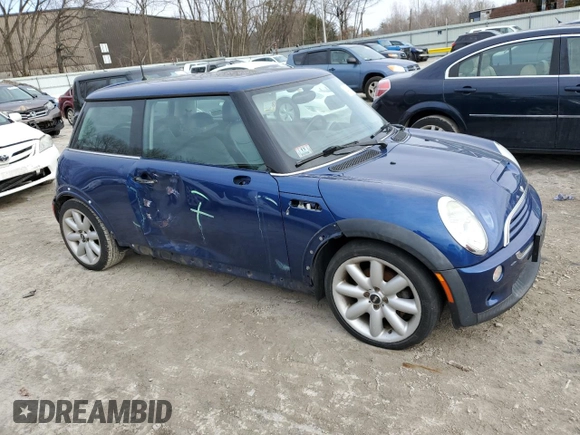 2003 MINI Hardtop S with VIN WMWRE33423TD74010, listed as a Copart auction lot 45301055 with 81,331 mi miles and Clean Title. Bid and sale history available at DreamBid. Image 4.