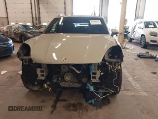 2021 Porsche Cayenne z VIN WP1AA2AY2MDA02282, wystawiony jako IAAI lot #41960123 z przebiegiem 31 608 mil mil oraz . Historia ofert i sprzedaży dostępna na DreamBid. Obrazek 18.
