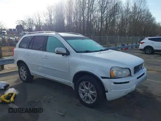 2014 Volvo XC90 with VIN YV4952CY8E1700823, listed as a IAAI auction lot 41485246 with 173,832 mi miles. Bid and sale history available at carsss.com. Image 1.