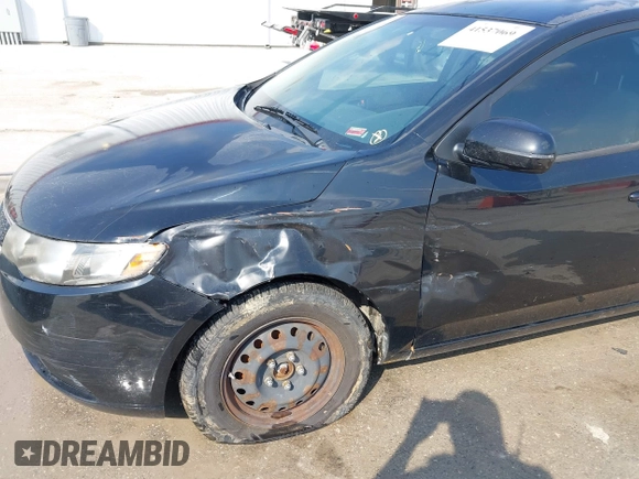 2012 Kia Forte EX with VIN KNAFU4A29C5607086, listed as a IAAI auction lot 41537069 with 204,355 mi miles. Bid and sale history available at carsss.com. Image 6.