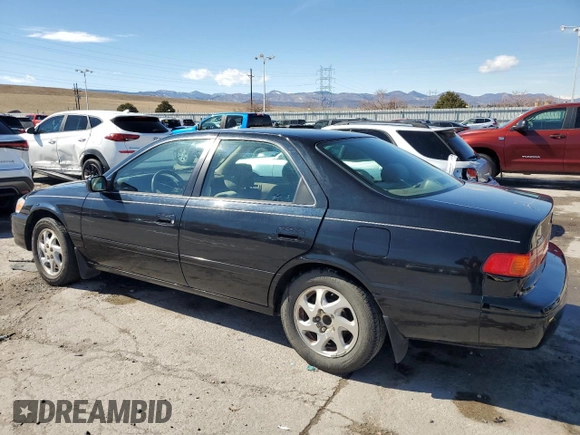 2000 Toyota Camry CE z VIN 4T1BG22K0YU699662, wystawiony jako Copart lot #47949165 z przebiegiem 270 179 mil mil oraz Szkoda całkowita • Salvage title. Historia ofert i sprzedaży dostępna na DreamBid. Obrazek 2.