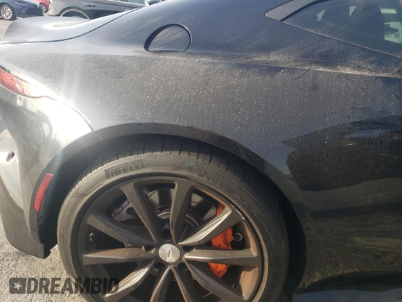 2020 Aston Martin Vantage z VIN SCFSMGAWXLGN04982, wystawiony jako Copart lot #81383264 z przebiegiem 30 891 mil mil oraz Szkody całkowita. Historia ofert i sprzedaży dostępna na DreamBid. Obrazek 11.