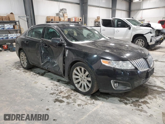 2012 Lincoln MKS z VIN 1LNHL9ER5CG806929, wystawiony jako Copart lot #85328514 z przebiegiem 155 015 mil mil oraz Szkoda całkowita • Salvage title. Historia ofert i sprzedaży dostępna na DreamBid. Obrazek 4.