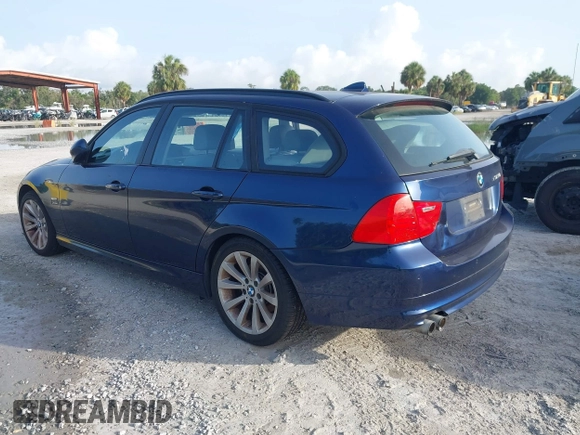 2011 BMW 3 Series 328i xDrive with VIN WBAUU3C50BA542420, listed as a IAAI auction lot 42463583 with 140,053 mi miles and . Bid and sale history available at DreamBid. Image 3.