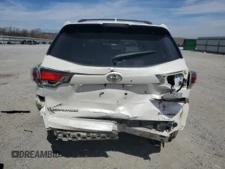 2015 Toyota Highlander XLE z VIN 5TDJKRFH4FS121555, wystawiony jako Copart lot #49957815 z przebiegiem 159 268 mil mil oraz Szkoda całkowita • Salvage title. Historia ofert i sprzedaży dostępna na DreamBid. Obrazek 6.