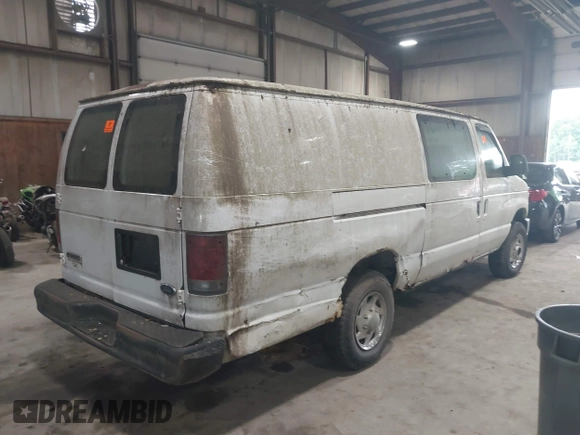 2008 Ford Econoline Cargo Commercial z VIN 1FTNS24W88DA19698, wystawiony jako IAAI lot #42537120 z przebiegiem 148 476 mil mil oraz . Historia ofert i sprzedaży dostępna na DreamBid. Obrazek 4.