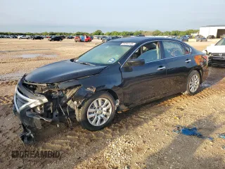 2014 Nissan Altima 2.5 S with VIN 1N4AL3AP1EN232874, listed as a Copart auction lot 54352125 with 113,065 mi miles and Salvage Title. Bid and sale history available at carsss.com. Image 1.