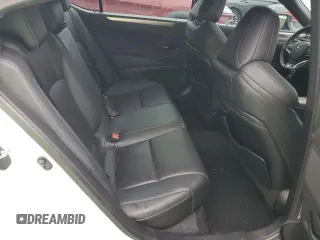 2020 Lexus ES 350 F Sport z VIN 58AGZ1B17LU064182, wystawiony jako Copart lot #50023135 z przebiegiem 58 269 mil mil oraz Szkoda całkowita • Salvage title. Historia ofert i sprzedaży dostępna na DreamBid. Obrazek 10.