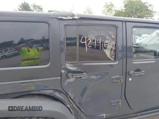 2016 Jeep Wrangler Unlimited Rubicon with VIN 1C4HJWFG6GL346862, listed as a IAAI auction lot 42441610 with 94,227 mi miles and . Bid and sale history available at DreamBid. Image 6.