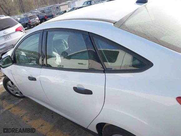 2016 Ford Focus S with VIN 1FADP3E27GL225152, listed as a IAAI auction lot 41895002 with 130,710 mi miles. Bid and sale history available at carsss.com. Image 13.