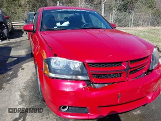2014 Dodge Avenger SXT z VIN 1C3CDZCB2EN138477, wystawiony jako IAAI lot #41820973 z przebiegiem 51 355 mil mil oraz . Historia ofert i sprzedaży dostępna na DreamBid. Obrazek 6.