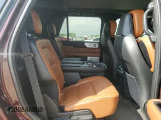 2019 Lincoln Navigator Reserve z VIN 5LMJJ2LT4KEL14574, wystawiony jako Copart lot #51062715 z przebiegiem 86 695 mil mil oraz Tytuł czysty. Historia ofert i sprzedaży dostępna na DreamBid. Obrazek 11.