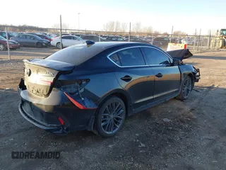 2020 Acura ILX w/Premium/A-SPEC Pkg with VIN 19UDE2F87LA011377, listed as a IAAI auction lot 41258801 with 59,879 mi miles. Bid and sale history available at carsss.com. Image 4.