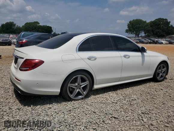 2019 Mercedes-Benz E 300 with VIN WDDZF4JB8KA645219, listed as a Copart auction lot 59702515 with 55,117 mi miles and Salvage title. Bid and sale history available at DreamBid. Image 3.