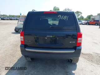 2017 Jeep Patriot Sport z VIN 1C4NJRBB8HD109011, wystawiony jako IAAI lot #42469681 z przebiegiem 207 521 mil mil oraz . Historia ofert i sprzedaży dostępna na DreamBid. Obrazek 16.