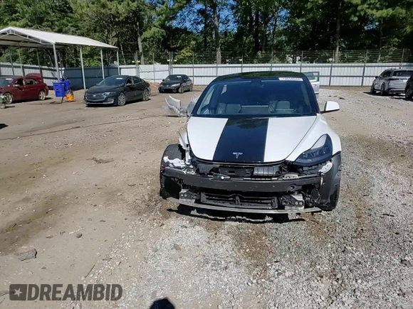 2021 Tesla Model 3 Standard Range Plus z VIN 5YJ3E1EA2MF098140, wystawiony jako Copart lot #73658044 z przebiegiem 118 452 mil mil oraz Szkoda całkowita • Salvage title. Historia ofert i sprzedaży dostępna na DreamBid. Obrazek 14.