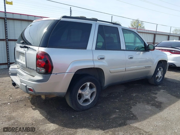2004 Chevrolet TrailBlazer LT with VIN 1GNDS13S742421875, listed as a IAAI auction lot 41790889 with 167,224 mi miles. Bid and sale history available at carsss.com. Image 4.