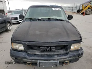 1997 GMC Sonoma SLS with VIN 1GTDT19W2V8504564, listed as a Copart auction lot 78217124 with 184,122 mi miles and Salvage Title. Bid and sale history available at carsss.com. Image 5.