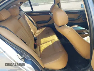 2005 BMW 3 Series 325xi with VIN WBAEU33465PR19734, listed as a IAAI auction lot 42006438 with 130,281 mi miles. Bid and sale history available at carsss.com. Image 8.