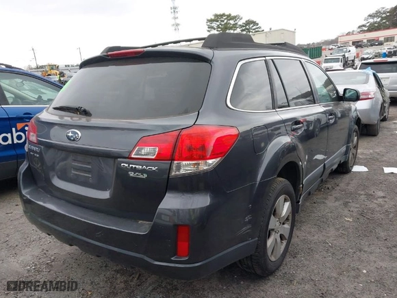 2011 Subaru Outback 2.5i Prem AWP with VIN 4S4BRBCC7B3420612, listed as a IAAI auction lot 41726379 with 214,088 mi miles. Bid and sale history available at carsss.com. Image 4.
