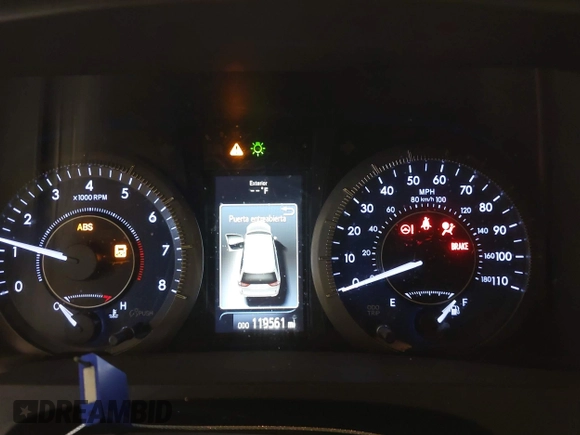 2015 Toyota Sienna XLE с VIN 5TDYK3DC0FS668602, выставлен на аукционе IAAI как лот 42301721 с пробегом 119 561 миль миль и . История ставок и продаж доступна на DreamBid. Изображение 7.
