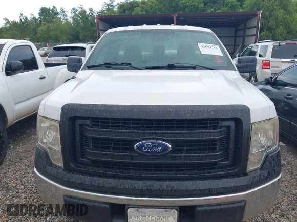 2014 Ford F-150 XL с VIN 1FTMF1CM4EKF51645, выставлен на аукционе IAAI как лот 42604754 с пробегом 296 903 миль миль и . История ставок и продаж доступна на DreamBid. Изображение 12.