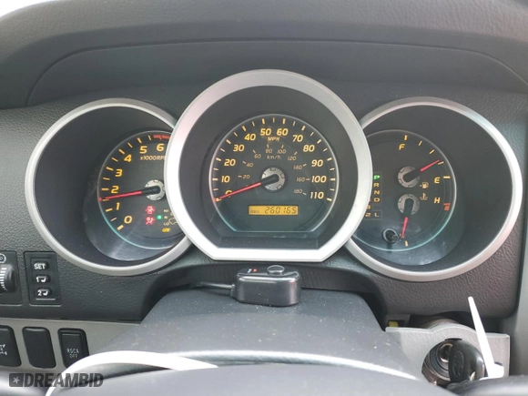 2006 Toyota 4Runner Limited with VIN JTEBT17R268033064, listed as a Copart auction lot 47987305 with 260,165 mi miles and Clean Title. Bid and sale history available at carsss.com. Image 9.