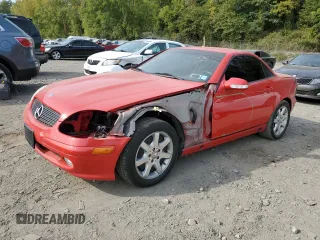 2002 Mercedes-Benz SLK-Class 2.3L Kompressor with VIN WDBKK49F22F249805, listed as a Copart auction lot 71058304 with 57,850 mi miles and Salvage Title. Bid and sale history available at carsss.com. Image 1.