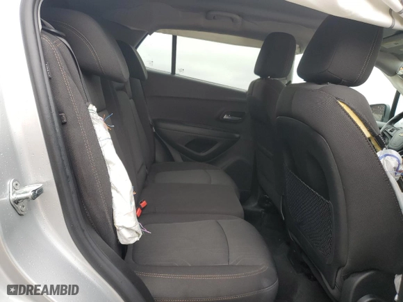 2018 Chevrolet Trax LT with VIN 3GNCJLSB7JL413801, listed as a Copart auction lot 43828015 with 38,642 mi miles and Clean Title. Bid and sale history available at carsss.com. Image 11.