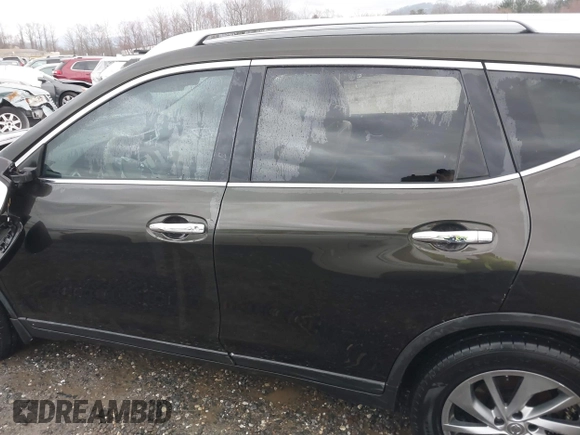 2015 Nissan Rogue SL with VIN 5N1AT2MVXFC911260, listed as a IAAI auction lot 41823690 with 128,121 mi miles. Bid and sale history available at carsss.com. Image 13.