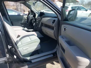2014 Honda Pilot LX with VIN 5FNYF4H22EB015512, listed as a IAAI auction lot 41753515 with 152,287 mi miles and . Bid and sale history available at DreamBid. Image 5.