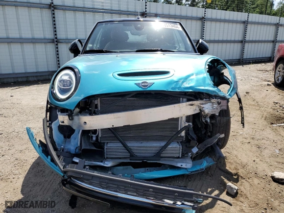 2021 MINI Convertible Cooper S with VIN WMWWJ5C04M3N25449, listed as a Copart auction lot 58513404 with NaN miles and Salvage Title. Bid and sale history available at carsss.com. Image 5.