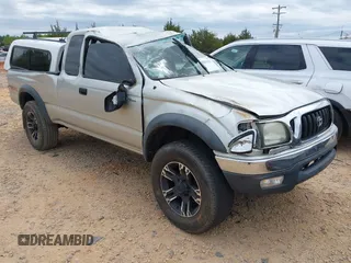 2002 Toyota Tacoma PreRunner z VIN 5TESN92N12Z091838, wystawiony jako IAAI lot #42033451 z przebiegiem 188 909 mil mil oraz . Historia ofert i sprzedaży dostępna na DreamBid. Obrazek 1.
