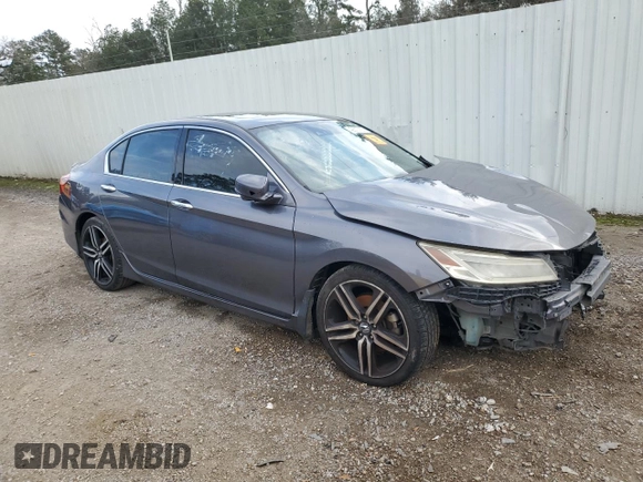 2017 Honda Accord Touring with VIN 1HGCR3F97HA000952, listed as a Copart auction lot 60136685 with 209,493 mi miles and Salvage title. Bid and sale history available at DreamBid. Image 4.
