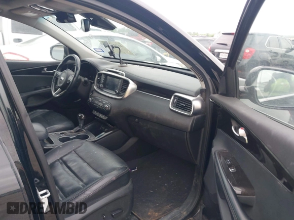 2018 Kia Sorento EX with VIN 5XYPH4A5XJG375883, listed as a IAAI auction lot 41896755 with 149,505 mi miles and . Bid and sale history available at DreamBid. Image 5.