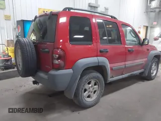2005 Jeep Liberty Sport with VIN 1J4GL48K05W554186, listed as a IAAI auction lot 41747432 with 217,192 mi miles and . Bid and sale history available at carsss.com. Image 4.