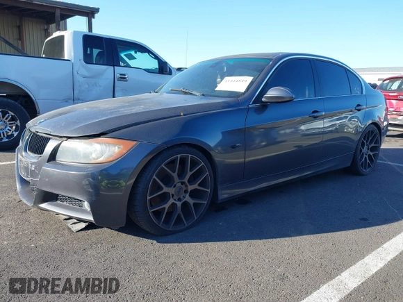 2007 BMW 3 Series 335i with VIN WBAVB73527VF50717, listed as a IAAI auction lot 41444849 with 1 mi miles. Bid and sale history available at carsss.com. Image 2.