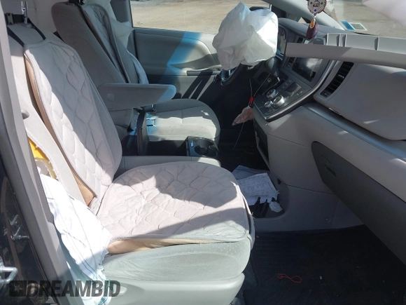 2016 Toyota Sienna LE AAS with VIN 5TDKK3DC8GS739715, listed as a IAAI auction lot 42015201 with 68,417 mi miles. Bid and sale history available at carsss.com. Image 5.