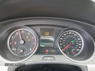 2018 Volkswagen Atlas SE z VIN 1V2LR2CAXJC560772, wystawiony jako Copart lot #53544725 z przebiegiem 70 282 mil mil oraz Szkoda całkowita • Salvage title. Historia ofert i sprzedaży dostępna na DreamBid. Obrazek 9.