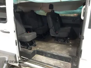 2016 Ford Transit XL z VIN 1FMZK1YM2GKA37673, wystawiony jako IAAI lot #41733664 z przebiegiem 97 638 mil mil oraz . Historia ofert i sprzedaży dostępna na DreamBid. Obrazek 8.