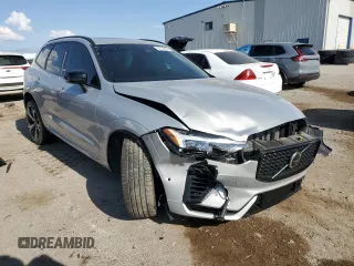 2023 Volvo XC60 Recharge Plug-In Hybrid Ultimate Dark Theme with VIN YV4H60DX4P1339368, listed as a Copart auction lot 83146674 with 0 mi miles and Salvage Title. Bid and sale history available at carsss.com. Image 4.