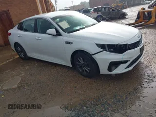 2019 Kia Optima LX with VIN 5XXGT4L36KG352553, listed as a IAAI auction lot 41527076 with 70,282 mi miles. Bid and sale history available at carsss.com. Image 1.