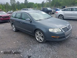 2010 Volkswagen Passat Komfort with VIN WVWXK7AN3AE163547, listed as a IAAI auction lot 42085072 with 148,350 mi miles and . Bid and sale history available at DreamBid. Image 1.
