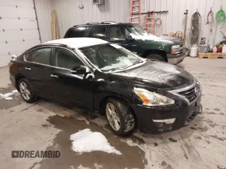 2014 Nissan Altima 2.5 S with VIN 1N4AL3AP7EN239599, listed as a IAAI auction lot 41310126 with 112,437 mi miles. Bid and sale history available at carsss.com. Image 1.