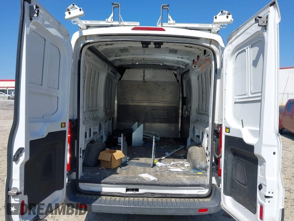 2015 Ford Transit Cargo z VIN 1FTNE2CM6FKA08103, wystawiony jako IAAI lot #42137844 z przebiegiem 224 687 mil mil oraz . Historia ofert i sprzedaży dostępna na DreamBid. Obrazek 8.